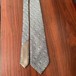 Italo Ferretti Silvi Marina Tie Gray Geometric Floral Italy Handmade 60" x 3.75"
